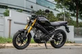Yamaha XSR155 2026 bổ sung màu Metallic Black, giá 45,2 triệu đồng