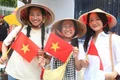 Thêm 4 ngày nghỉ liên tiếp, nhiều người hào hứng lại đi xem diễu binh, diễu hành