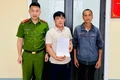 Nhặt được 3 chỉ vàng khi nhặt ve chai, báo công an tìm người đánh mất
