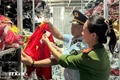 Khởi tố chủ kho hàng kinh doanh hơn 35.000 bộ quần áo giả nhãn hiệu nổi tiếng