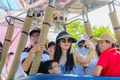 Du khách trải nghiệm khinh khí cầu ở Buôn Đôn