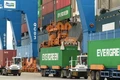 Được cán bộ hải quan tiếp tay, hơn 1.800 tỉ đồng hàng lậu 'tuồn' qua đường chính ngạch