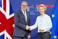 Tin thế giới ngày 21-5: EU, Anh cấm vận Matxcơva sau cuộc điện đàm Mỹ-Nga