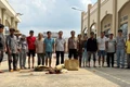 34 người đang say sưa sát phạt thì công an ập tới