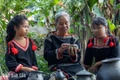 Thì thầm từ gốm Yang Tao