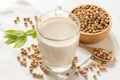 Lợi ích bất ngờ của việc thường xuyên uống sữa đậu mỗi sáng