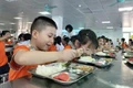 Bữa trưa miễn phí ở trường