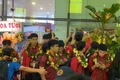  Khoảnh khắc U.22 Việt Nam xuất hiện trong sự chào đón của người hâm mộ ở sân bay Nội Bài