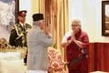 Nepal có nữ thủ tướng lâm thời, giải tán quốc hội