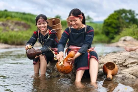 Vẻ đẹp làng Mơ Hra-Đáp qua ống kính nhiếp ảnh gia Ngô Trần Hải An