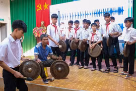 150 học sinh xã Ia Grai nghe nói chuyện về bảo tồn không gian văn hóa cồng chiêng