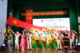 Cuộc thi còn là nơi người làm báo thể hiện tâm hồn nghệ sĩ. Ảnh: Minh Châu