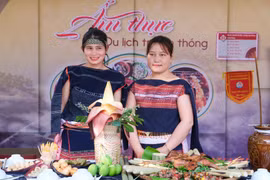 Ẩm thực truyền thống của người Bahnar đến từ làng du lịch cộng đồng Mơ Hra-Đáp (xã Kông Lơng Khơng, huyện Kbang). Ảnh: Hoàng Ngọc