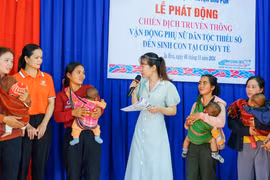 Chư Pưh vận động phụ nữ dân tộc thiểu số sinh đẻ an toàn tại cơ sở y tế 