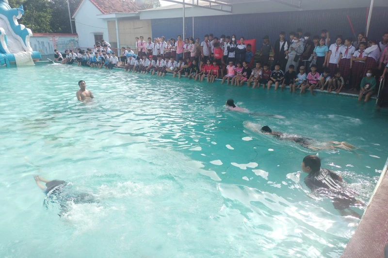 Kbang khai mạc hè, ngày Olympic trẻ em