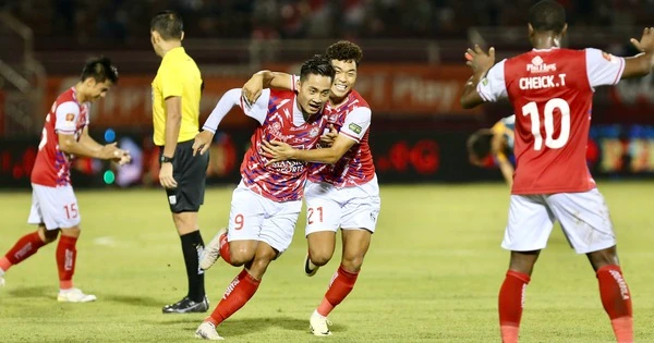 V-League: CLB TP.HCM thăng hoa trên sân Thống Nhất, HAGL lại lâm nguy vì thua đậm