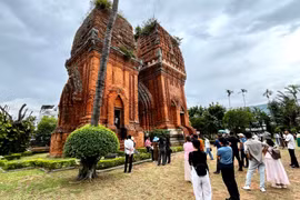 Đoàn đại biểu các tỉnh, thành phố tham quan di tích, điểm đến văn hóa tại Gia Lai