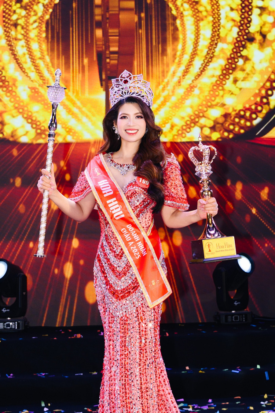 Tân Hoa hậu Doanh nhân châu Á 2025 Ban Thị Thu. Ảnh: Team Bình Nguyễn tan-hoa-hau-doanh-nhan-chau-a-2025-ban-thi-thu.jpg