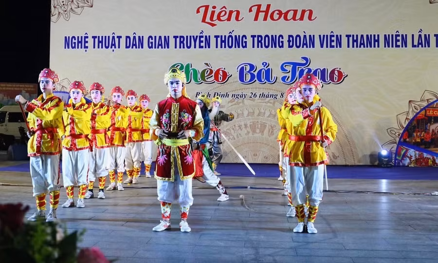 thong-qua-lien-hoan-the-he-tre-co-co-hoi-chung-tay-bao-ton-va-phat-huy-di-san-van-hoa-phi-vat-the-dac-sac-cua-dia-phuong.jpg