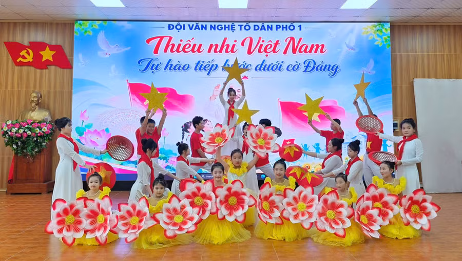 tiet-muc-cua-doi-van-nghe-to-dan-pho-1.jpg