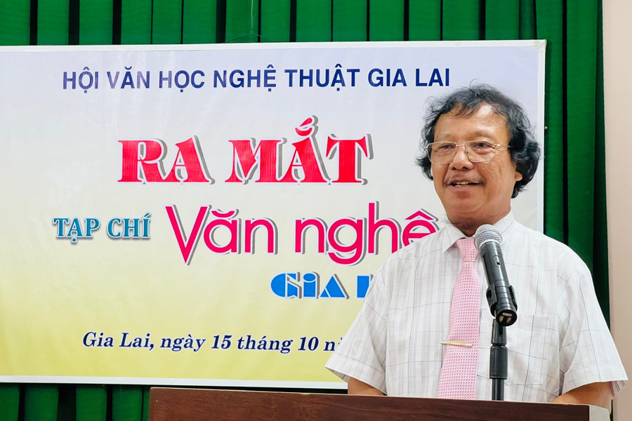 Nhà văn, nhà báo Trần Quang Khanh giữ chức Tổng Biên tập Tạp chí Văn nghệ Gia Lai. Ảnh: M.N nha-van-nha-bao-tran-quang-khanh-giu-chuc-tong-bien-tap-tap-chi-van-nghe-gia-lai.jpg