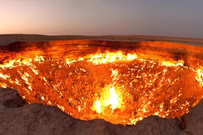 Hố khí Darvaza ở Turkmenistan. (Ảnh: Wionews.com)