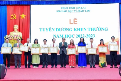 Gia Lai: Lấy ý kiến công khai các tập thể, cá nhân đề nghị khen thưởng thuộc ngành Giáo dục và Đào tạo