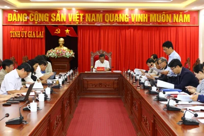 Họp Bộ phận Thường trực Tiểu ban Văn kiện Đại hội đại biểu Đảng bộ tỉnh Gia Lai lần thứ XVII