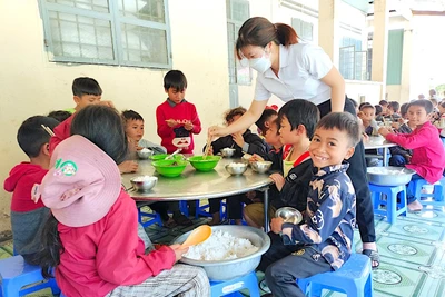 Gia Lai triển khai thực hiện chế độ, chính sách cho trẻ em nhà trẻ, học sinh, học viên