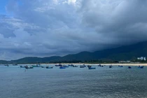 Vùng áp thấp đã mạnh lên thành áp thấp nhiệt đới gần Biển Đông. Ảnh: P.V
