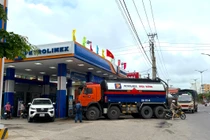 Sáng 12-3, giá xăng dầu trong nước đồng loạt giảm, RON 95-III giảm gần 4.000 đồng/lít