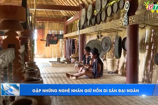 Gặp những nghệ nhân giữ hồn di sản đại ngàn