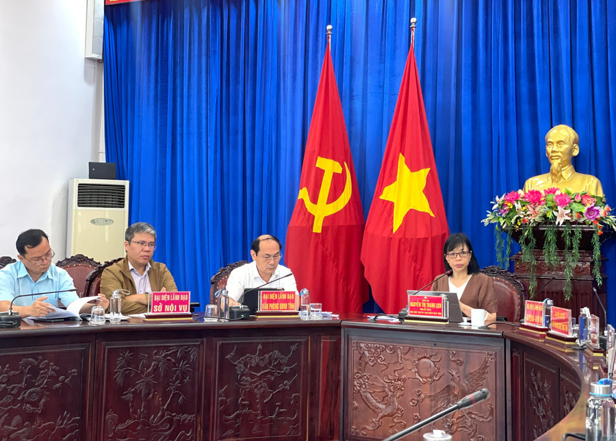 Phó Chủ tịch UBND tỉnh Nguyễn Thị Thanh Lịch đề nghị phối hợp tổ chức tốt các hoạt động kỷ niệm 100 năm Ngày Báo chí cách mạng Việt Nam. Ảnh: Lam Nguyên 92b06f9f1c26ae78f737.jpg