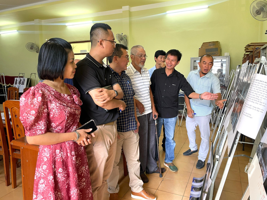 Có 14 mẫu phác thảo được chọn để thi công, trưng bày tại Công viên suối Hội Phú (TP. Pleiku). Ảnh: Lam Nguyên de48b7aeb9a60cf855b7.jpg