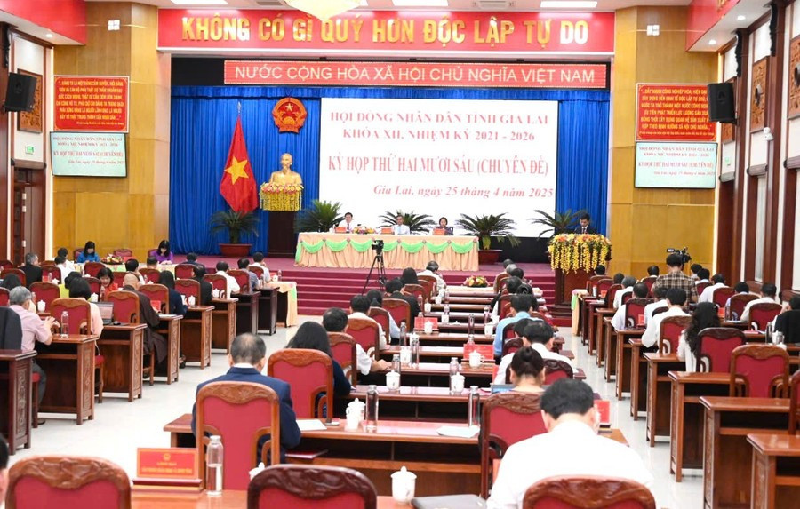 Tổng số nghị quyết của HĐND tỉnh còn hiệu lực thi hành là 277 nghị quyết. Ảnh: Đức Thụy quang-canh-ky-hop.jpg