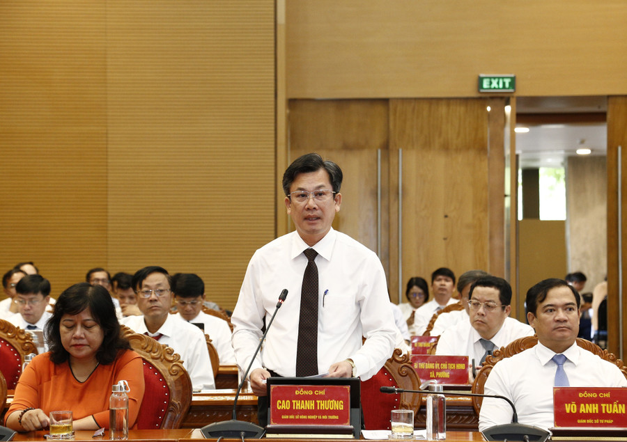 Giám đốc Sở Nông nghiệp và Môi trường Cao Thanh Thương thông tin về kết quả và định hướng của ngành trong thời gian tới. Ảnh: Hồng Phúc 5.jpg