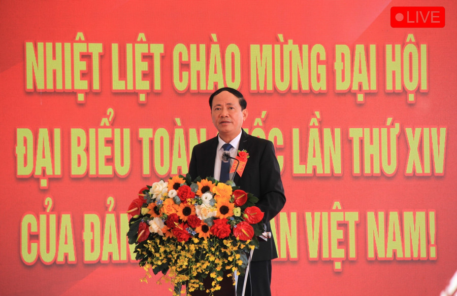 chu-tich-ubnd-tinh-pham-anh-tuan-phat-bieu-tai-le-khoi-cong-anh-hd-3725.jpg