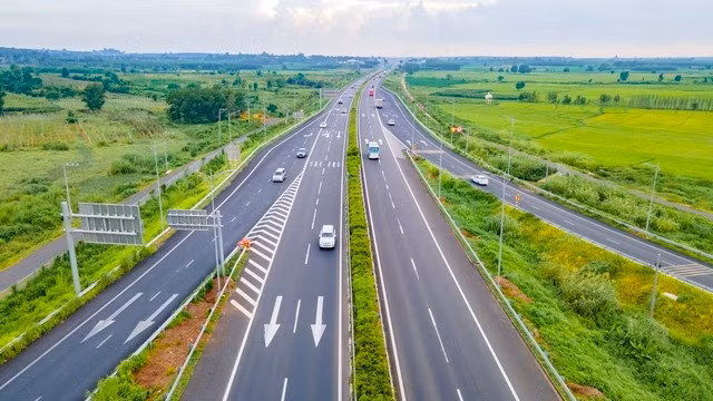 Cao tốc TPHCM - Long Thành sắp được đầu tư mở rộng. Ảnh: Ngọc Hân