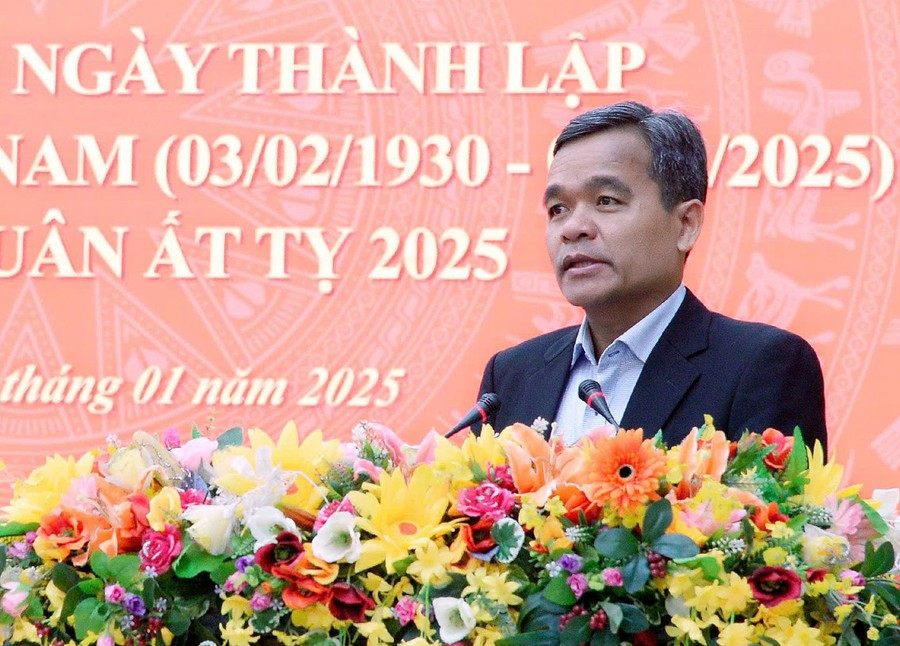 Ủy viên Ban Chấp hành Trung ương Đảng, Bí thư Tỉnh ủy, Chủ tịch HĐND tỉnh Hồ Văn Niên sẽ giữ chức Thứ trưởng Thường trực Bộ Dân tộc và Tôn giáo từ ngày 1-7. Ảnh: Đ.T 2.jpg