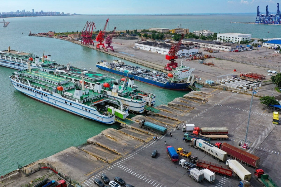 Trung Quốc công bố mức phí cảng đặc biệt đối với tàu thuyền Mỹ. Ảnh: scmp.com phi-cang-tau-my.jpg