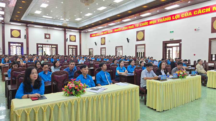 Escena de conferencia. Foto: Ba Binh anh-3.jpg
