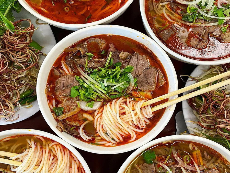 Bun bo Hue (Sup mi daging lembu gaya Hue). Sumber gambar: internet. 515424952-23971648399111118-7983934360919717923-n.jpg