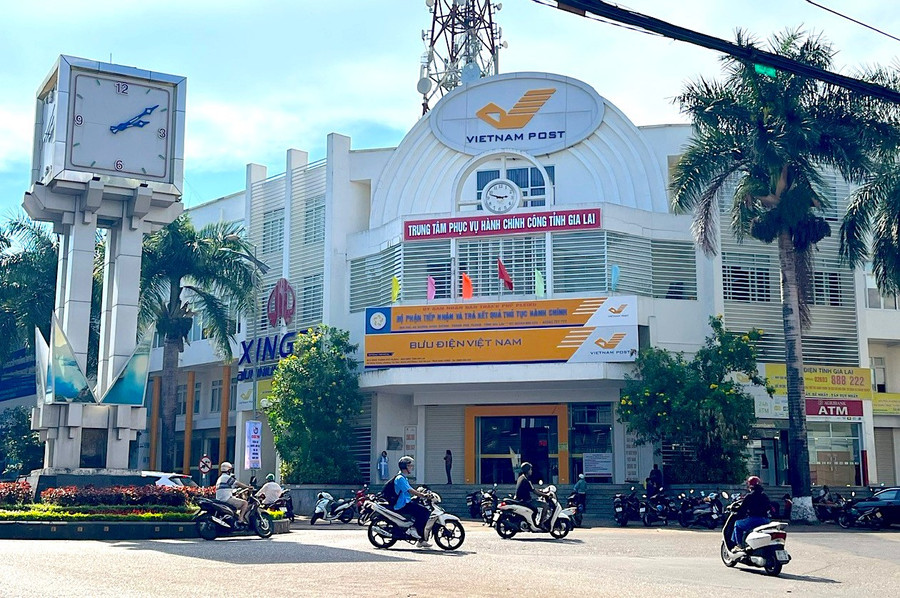 Trung tâm Phục vụ hành chính công tỉnh là nơi tiếp nhận hồ sơ thủ tục hành chính được phê duyệt. Ảnh: P.V z6580808267165-35030aeed5ba425333234aa195c09deb.jpg