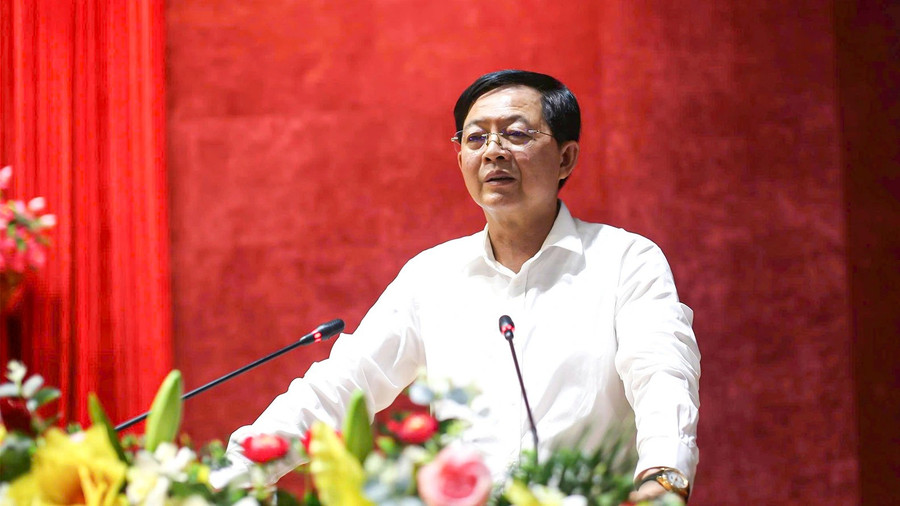 Bí thư Tỉnh ủy Bình Định Hồ Quốc Dũng phát biểu tại buổi gặp mặt. Ảnh: H.L/Báo Thanh Niên z6674125888529a72e9fd06e3ae7bc9d2cafd329680e42-17491049080631766412278jpg.jpg