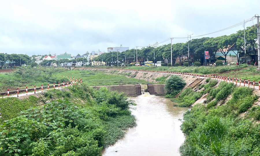 Mực nước trên các sông, suối của tỉnh trong tháng 6 phổ biến có dao động với biên độ từ 0.20-0.70 m theo xu thế tăng. Ảnh: P.V img-1539.jpg