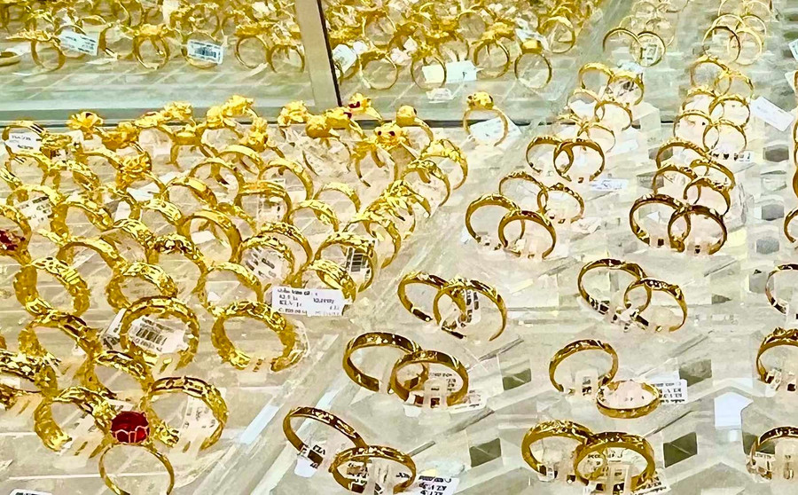 Giá vàng trong nước ngày 9-7 giảm 400.000 đồng/lượng. Ảnh; P.V img-1776.jpg