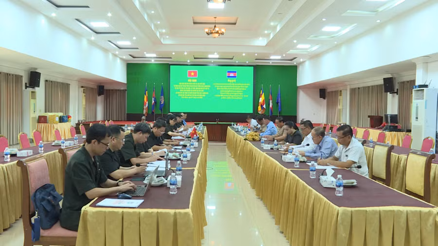 quang-canh-cuoc-hoi-dam-giua-chuyen-trach-tinh-gia-lai-viet-nam-va-ban-chuyen-trach-tinh-preah-vihear-vuong-quoc-campuchia.jpg