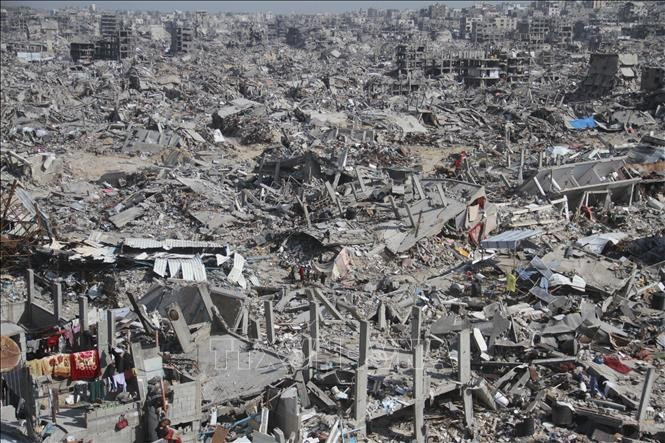 Cảnh đổ nát do chiến sự tại Dải Gaza. Ảnh: THX/TTXVN abdelatty-03102025-01.jpg