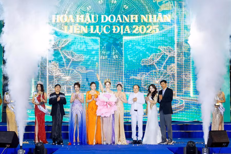 hoa-hau-doanh-nhan-lien-luc-dia-2025.jpg