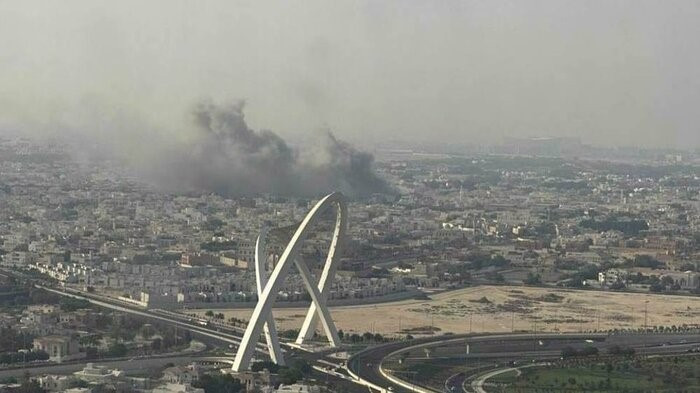Khói bốc lên sau các vụ nổ ở Doha, Qatar ngày 9/9/2025. Ảnh: IRNA/TTXVN 292025-doha.jpg